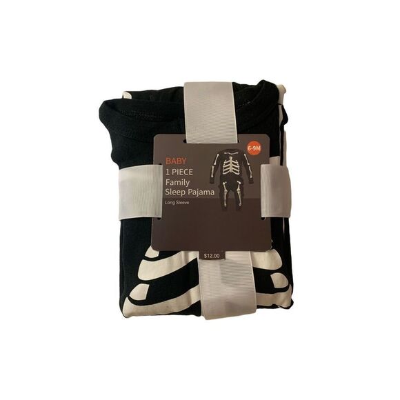 One Piece Skeleton Pajama Set - Picture 4 of 5